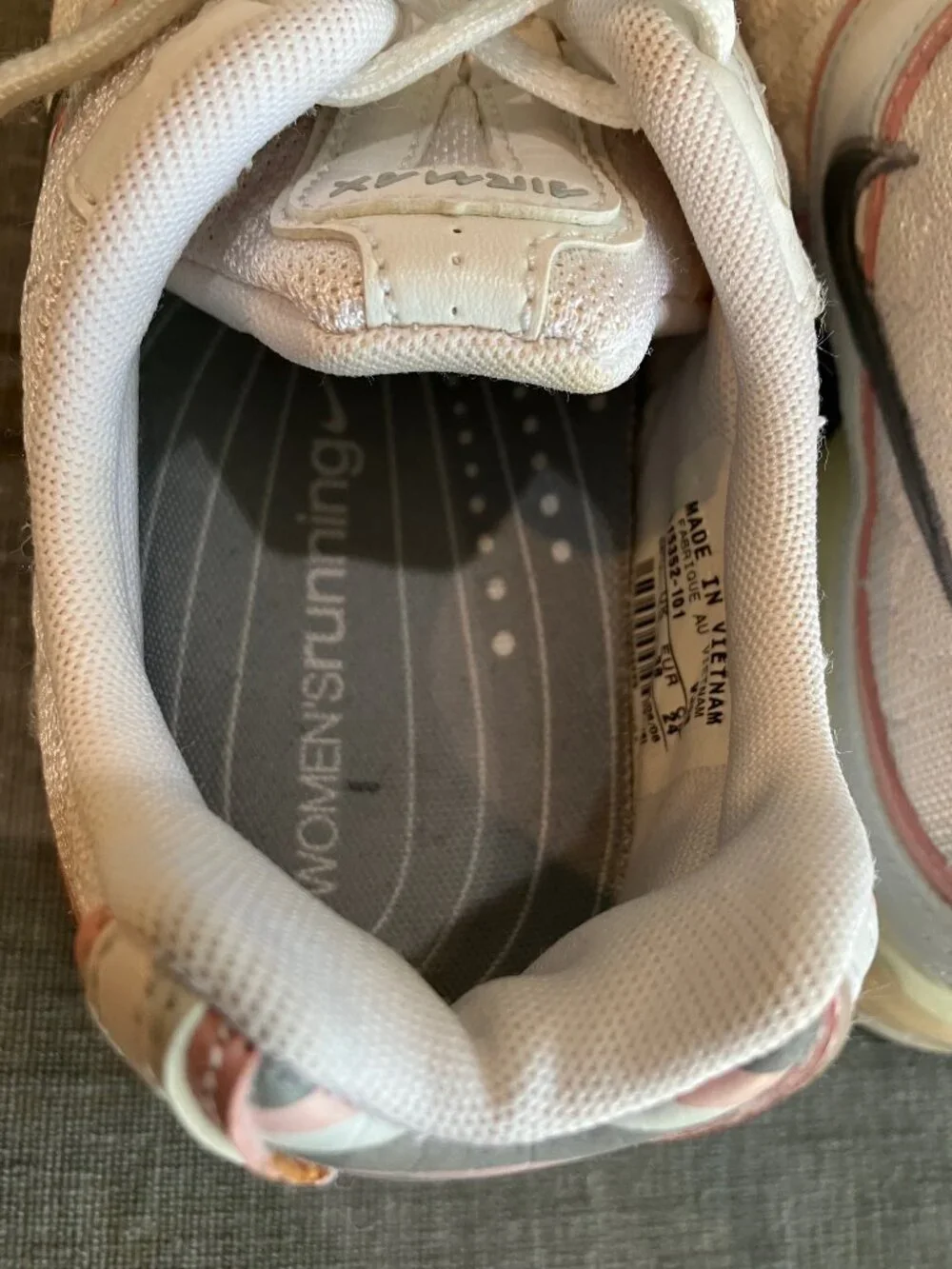 Vintage Nike Air Max Moto 5 Running Sneakers Athletic Shoes Women's Size 7